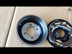 駐車のNKRのハンド ブレーキのドラムおよび靴の投げる鋼鉄材料の特に安定性