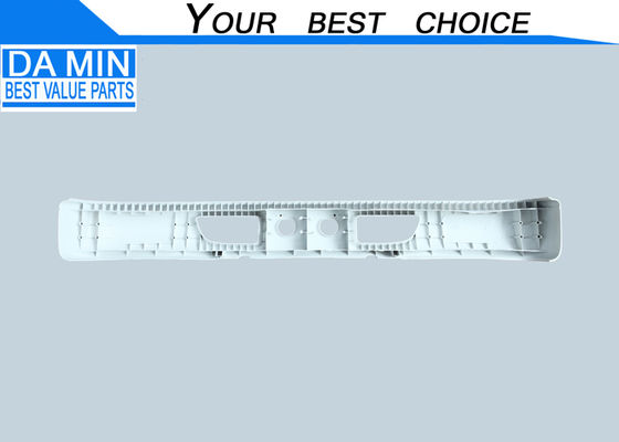 NHR NKR バンパー 8975824230 型式 1994 長さ 1680mm フォグランプなし いすゞ ライトトラック 車体部品