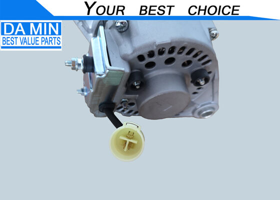 FVR 6SD1 ジェネレーター 8943991571 ポリ 2 溝 3 ピン 電源プラグ 24V 40A 変電機 冷却扇 トラック エンジン 外部部品